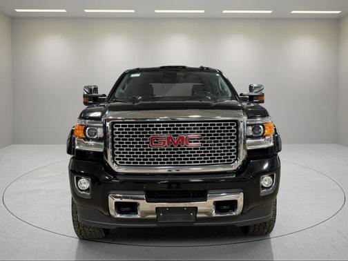 2016 GMC Sierra 2500 Denali