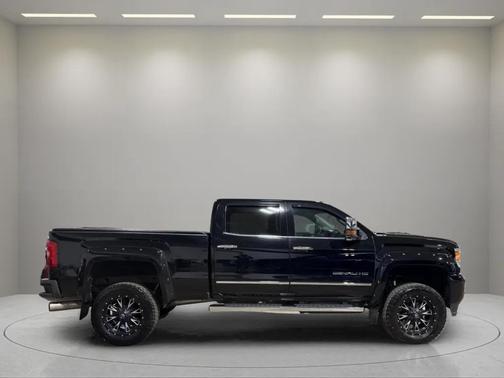 2016 GMC Sierra 2500 Denali