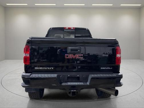 2016 GMC Sierra 2500 Denali