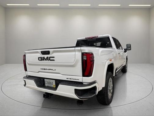 2024 GMC Sierra 2500 Denali