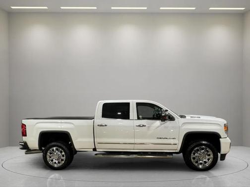 2019 GMC Sierra 2500 Denali