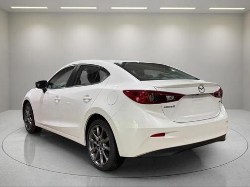 2018 Mazda Mazda3 Touring