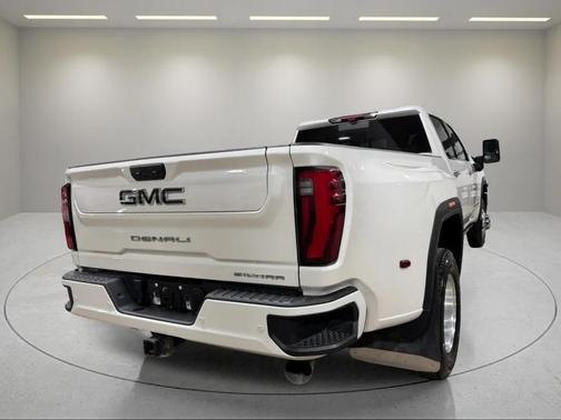 2024 GMC Sierra 3500 Denali Ultimate