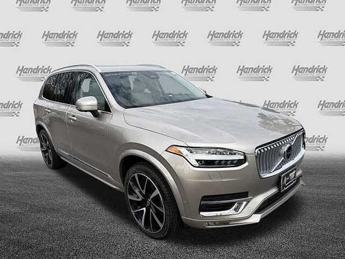 2023 Volvo XC90 Plus