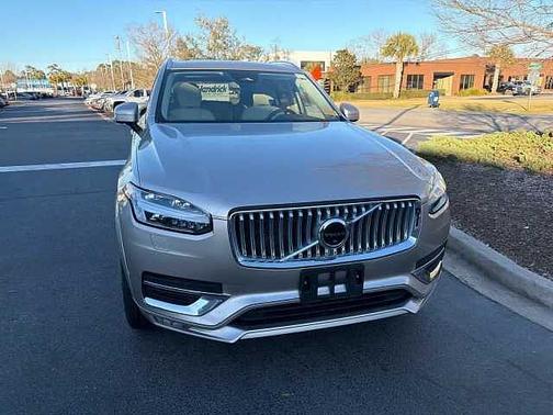 2023 Volvo XC90 Plus