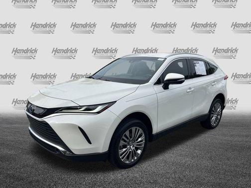 2022 Toyota Venza XLE