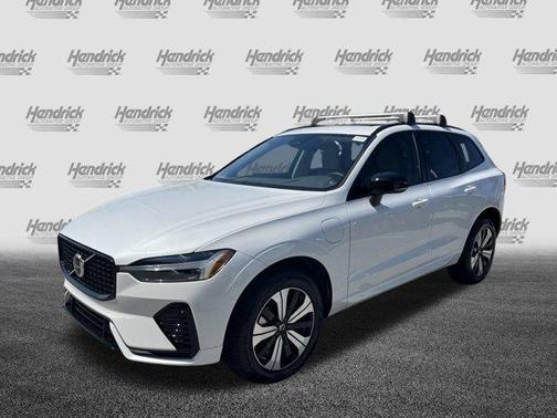 2025 Volvo XC60 Plug-In Hybrid T8 Core