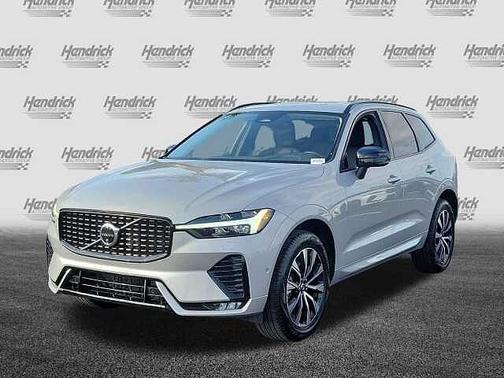 2025 Volvo XC60 Plus