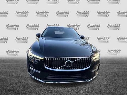 2023 Volvo XC60 Plus Bright Theme