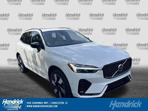 2025 Volvo XC60 Plug-In Hybrid T8 Plus
