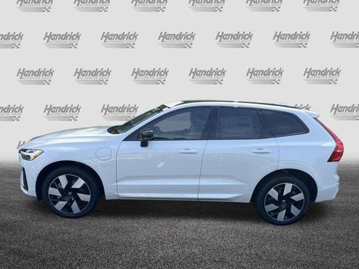 2025 Volvo XC60 Plug-In Hybrid T8 Plus