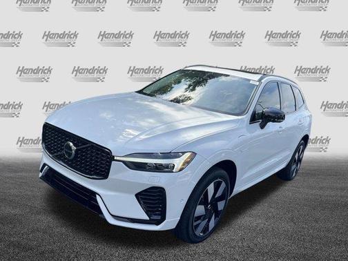 2025 Volvo XC60 Plug-In Hybrid T8 Plus
