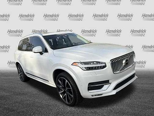2023 Volvo XC90 Plus