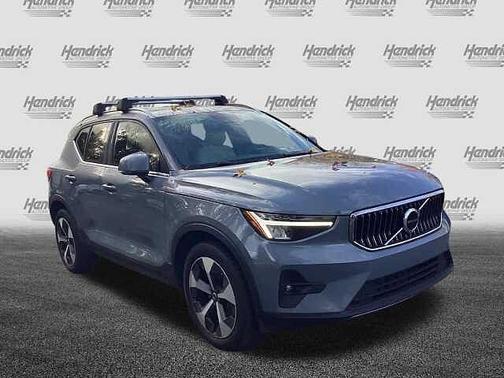 2023 Volvo XC40 Plus