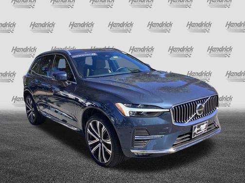 2023 Volvo XC60 Ultimate Bright Theme