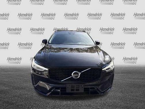 2025 Volvo XC60 Plus