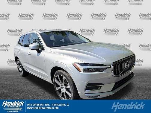 Bright Silver Metallic 2021 Volvo XC60 Inscription