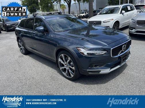 2024 Volvo V90 Cross Country B6 Ultimate
