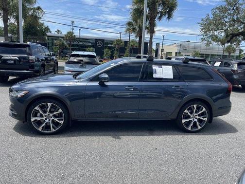 2024 Volvo V90 Cross Country B6 Ultimate