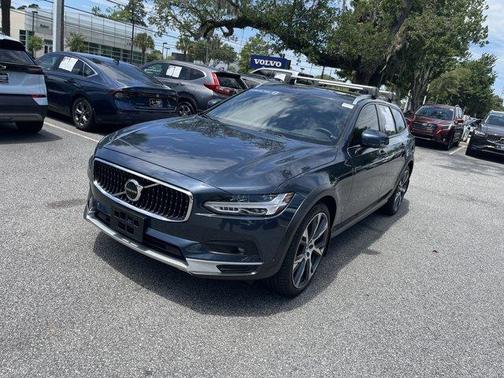 2024 Volvo V90 Cross Country B6 Ultimate