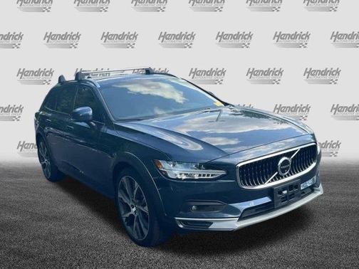 2024 Volvo V90 Cross Country B6 Ultimate