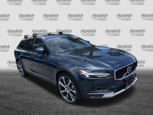 2024 Volvo V90 Cross Country B6 Ultimate