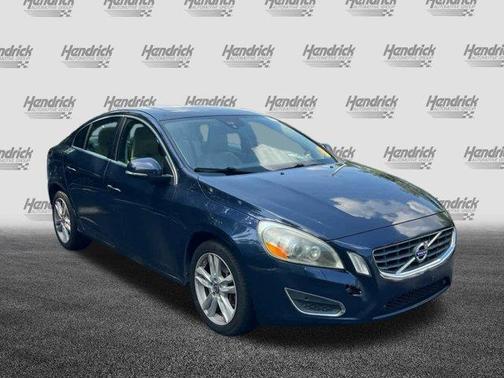 2013 Volvo S60 T5 Platinum