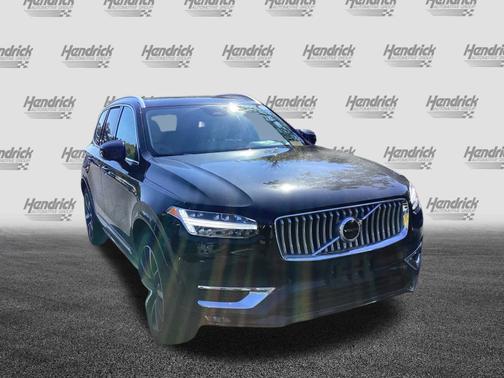 2023 Volvo XC90 Plus