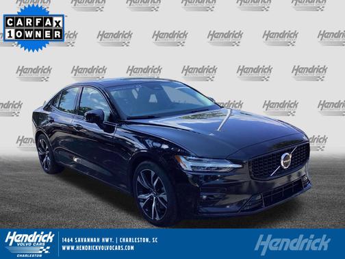 2024 Volvo S60 Plus Dark Theme
