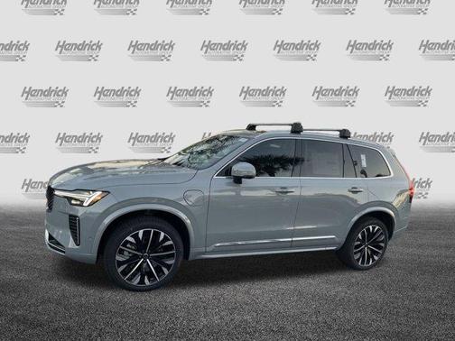 2025 Volvo XC90 Plug-In Hybrid T8 Plus 7-Seater