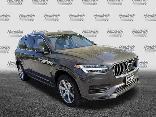 Platinum Grey 2023 Volvo XC90 Core