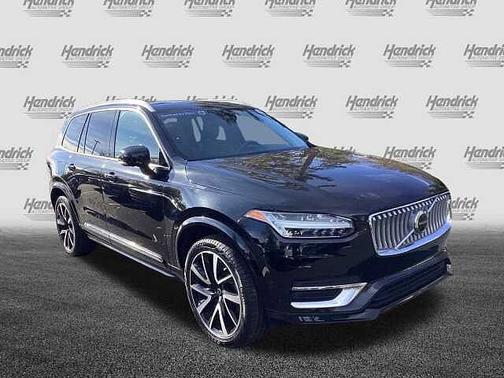 2023 Volvo XC90 Plus