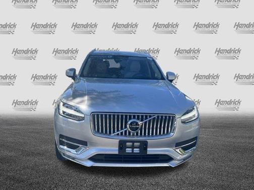 2022 Volvo XC90 T6 Inscription 7 Passenger