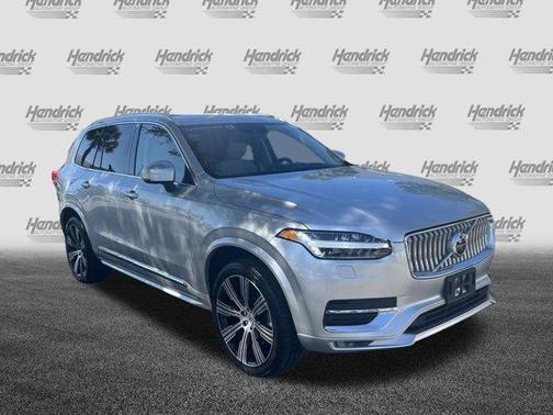 2022 Volvo XC90 T6 Inscription 7 Passenger