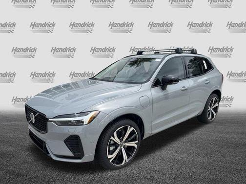 2025 Volvo XC60 Plug-In Hybrid T8 Ultra