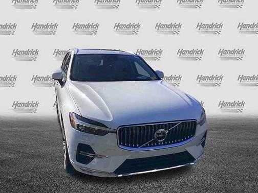 2023 Volvo XC60 Plus