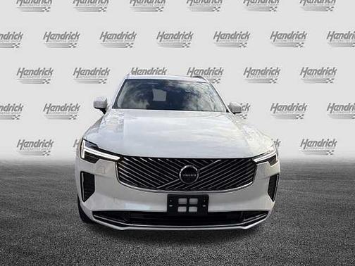 2025 Volvo XC90 Plus