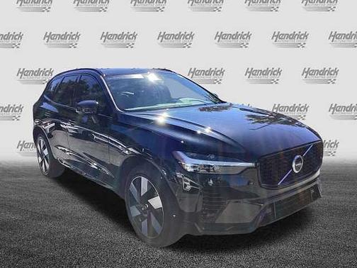 2025 Volvo XC60 Plus