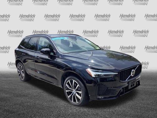 2024 Volvo XC60 B5 Plus Dark Theme