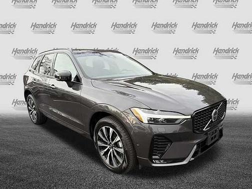 2025 Volvo XC60 Plus