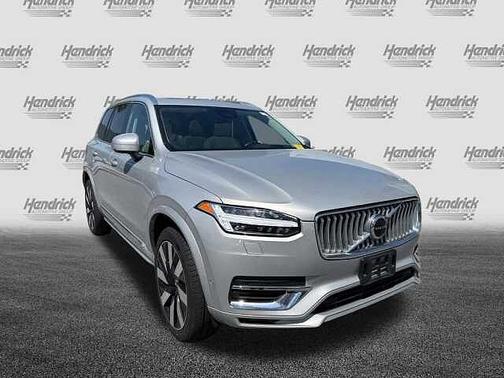 Silver Dawn 2024 Volvo XC90 Ultimate Bright Theme