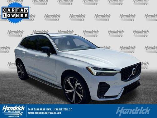 2022 Volvo XC60 B5 R-Design