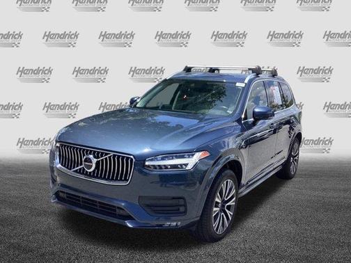 2020 Volvo XC90 T5 Momentum 7 Passenger