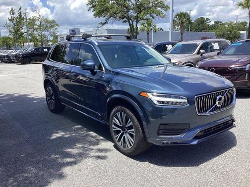 2020 Volvo XC90 T5 Momentum 7 Passenger
