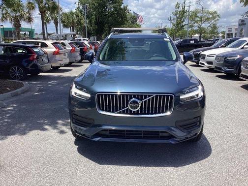 2020 Volvo XC90 T5 Momentum 7 Passenger
