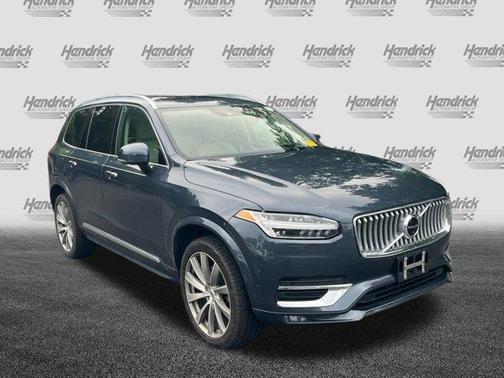 2022 Volvo XC90 T6 Inscription 7 Passenger