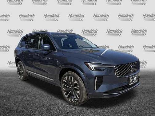 2025 Volvo XC90 Plus