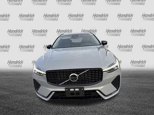 2025 Volvo XC60 Plus