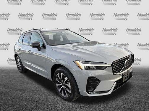 2025 Volvo XC60 Plus