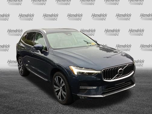 2023 Volvo XC60 Plus Bright Theme